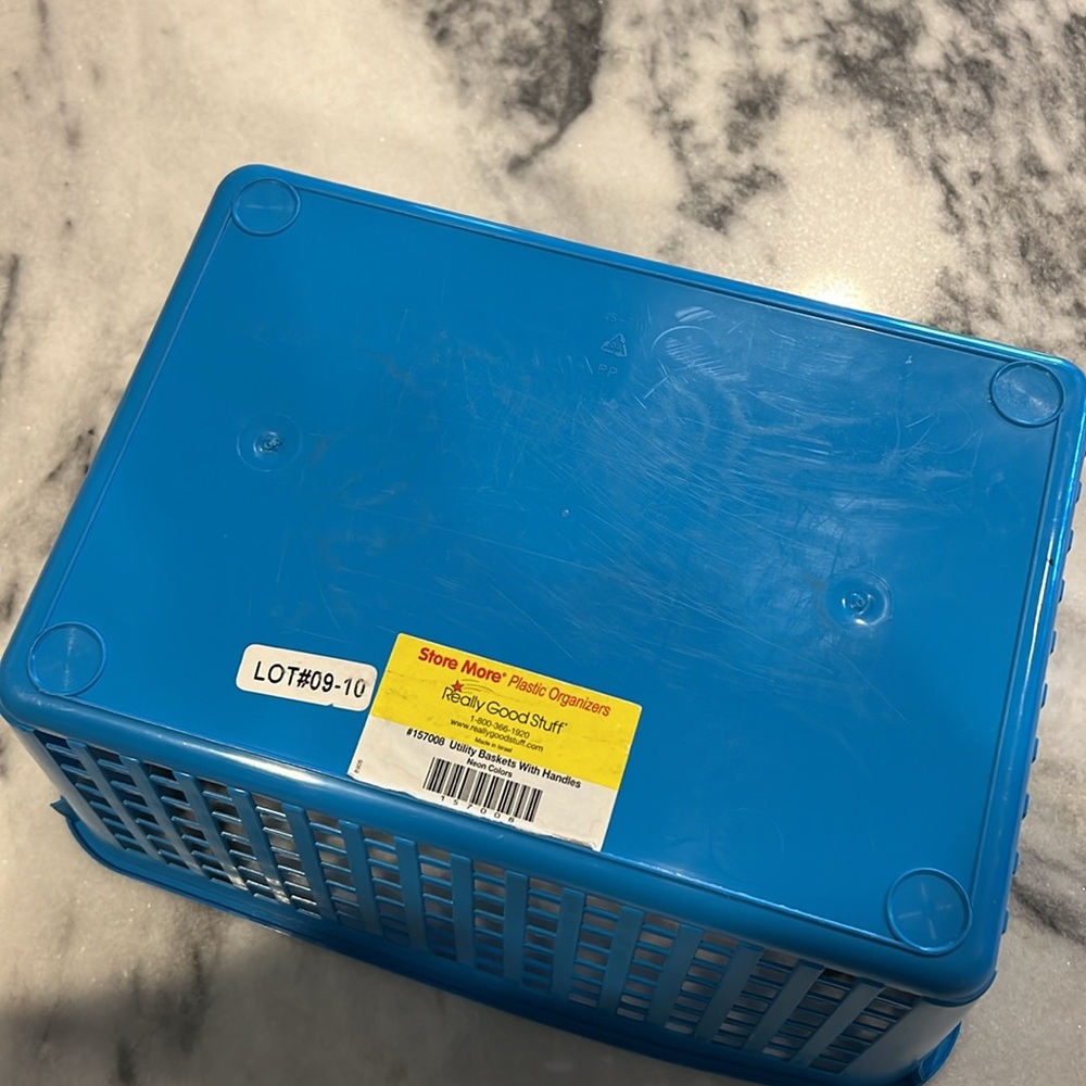 Blue basket - Picture 3 of 5